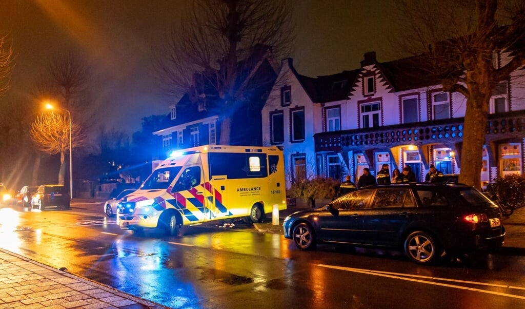 Diverse hulpdiensten kwamen na het ongeval ter plaatste op de Amsterdamseweg. 