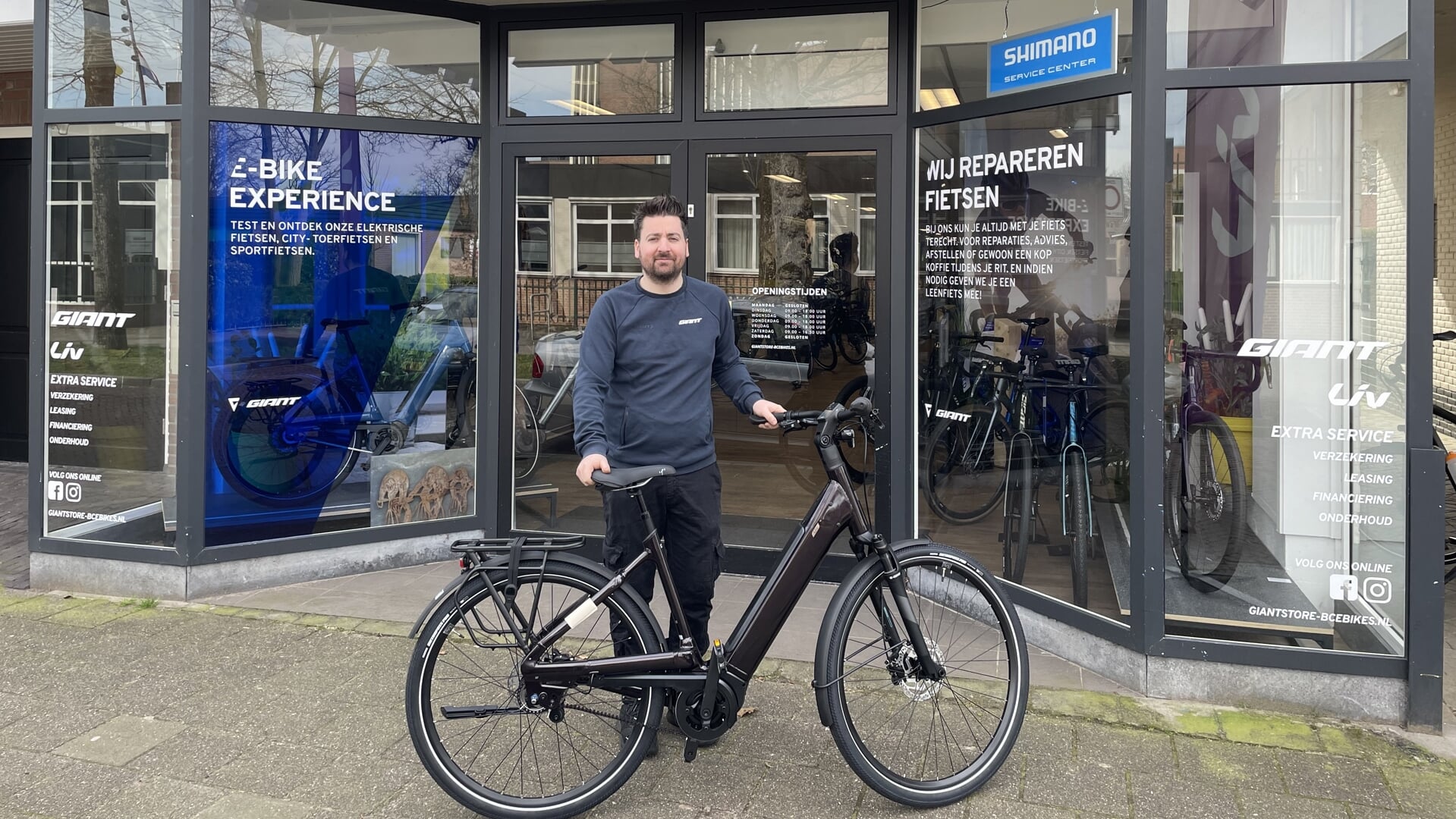 Koen van den Elshout heeft elektrische fietsen en stadsfietsen, maar is ook specialist in mountainbikes en racefietsen.