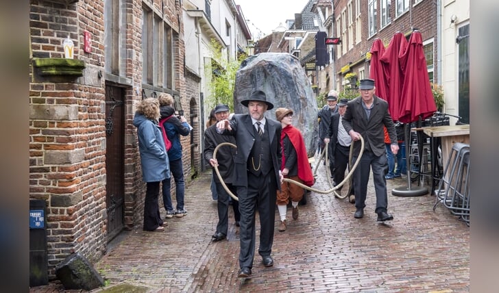 Presentatie nieuwe Keistadlied en de kei met de 