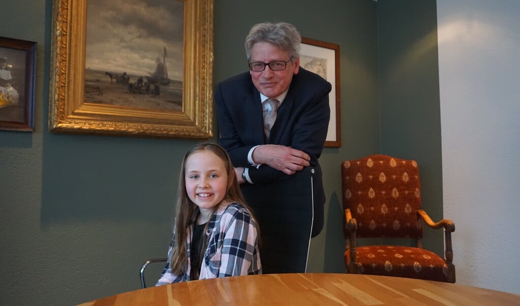 Lynn Verhoeven (10) is dinsdag 4 april geïnstalleerd als eerste kinderburgemeester van Amersfoort.