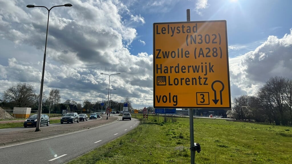 Vanaf vrijdag 26 mei is de rijbaan van de N303/Oranjelaan evenals de op- en afritten van de A28 in Harderwijk weer toegankelijk voor verkeer.