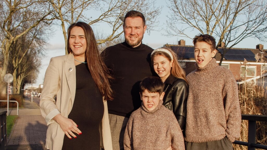 Vitaliy en zijn gezin, jongste dochter Noa was toen nog niet geboren