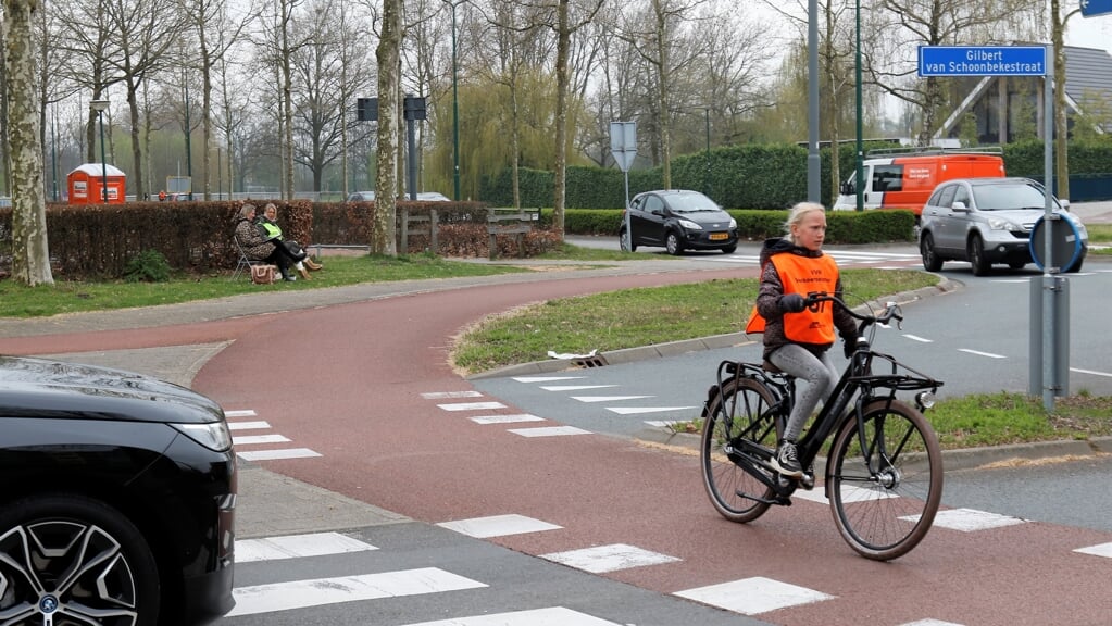 Honderden Fietsers Door De Veense Straten Voor Het Praktisch ...