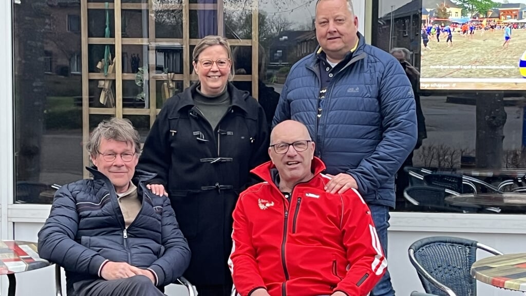 Vlnr: Jan Schonk, Jeannet van Olst, Reinard Olthuis en Arnoud den Ouden. Foto: Wijnand Kooijmans