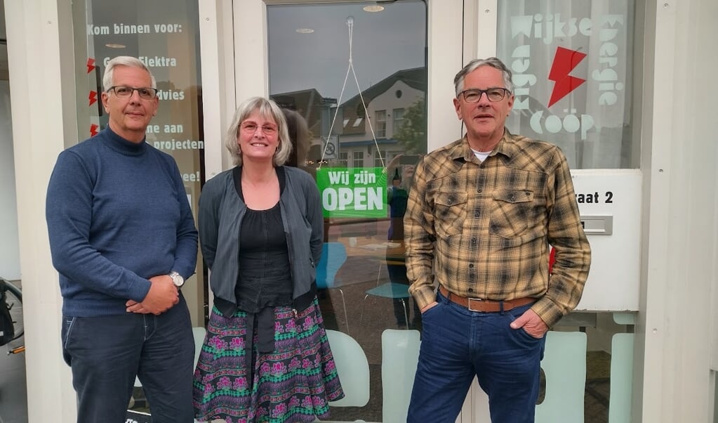 Adrie Gouweleeuw, Sarida van der Meer en Martin van Bochove vinden het spijtig dat ze buitenspel worden gezet