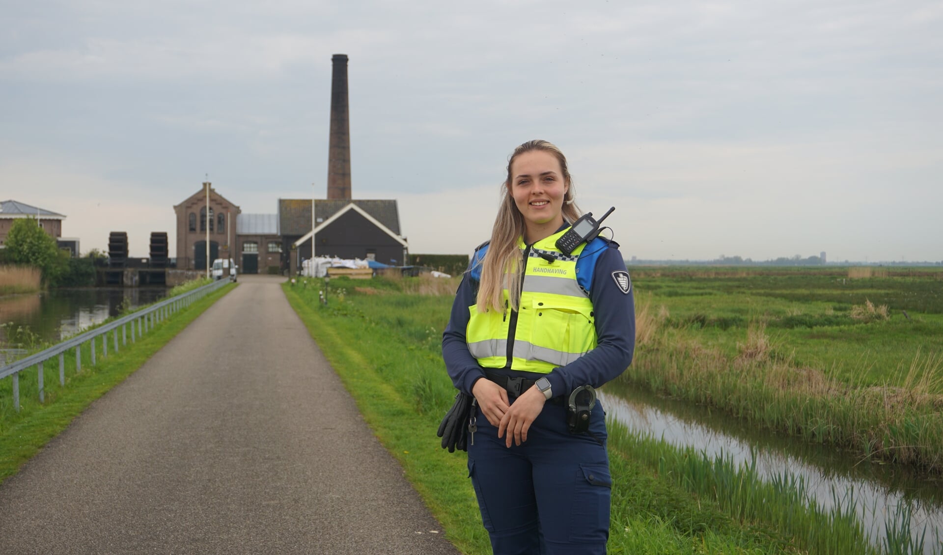 Tamara Goedhuis is al twee jaar werkzaam als boa in Nijkerk: ,,Elke dag leer ik weer wat meer."