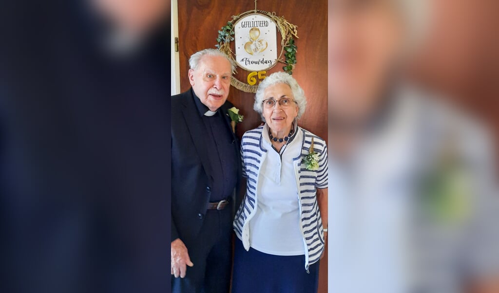 Echtpaar Tigchelaar is 65 jaar getrouwd.