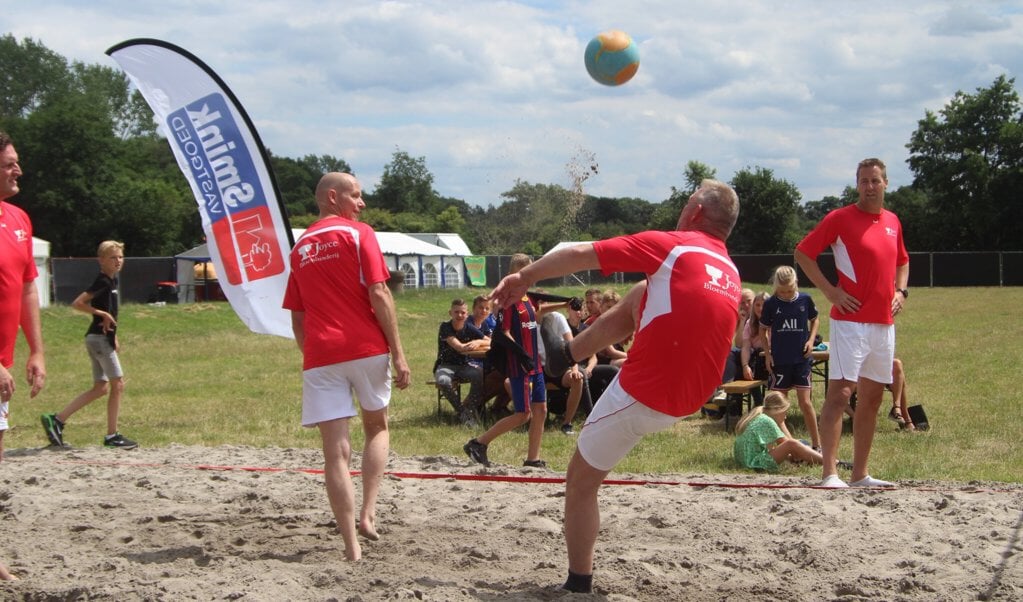  Beachvoetvolleybal 16+ . 