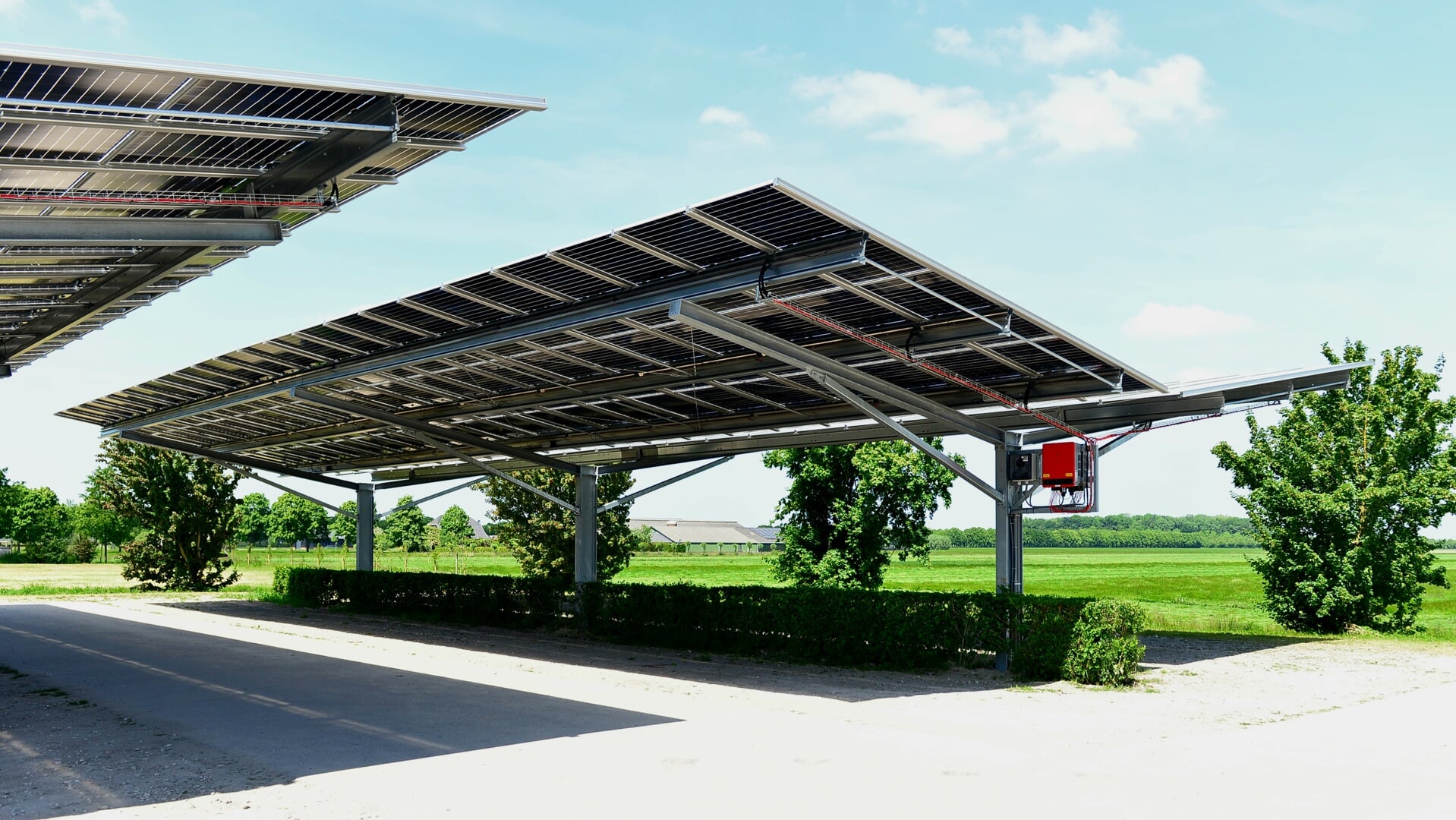 Een voorbeeld van een solar carport. 