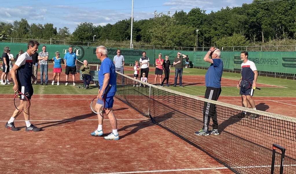 Les meilleurs joueurs de tennis Jacco Eltingh et Paul Haarhuis à Tennis Association France: « Des vacances animées pour tout le monde »