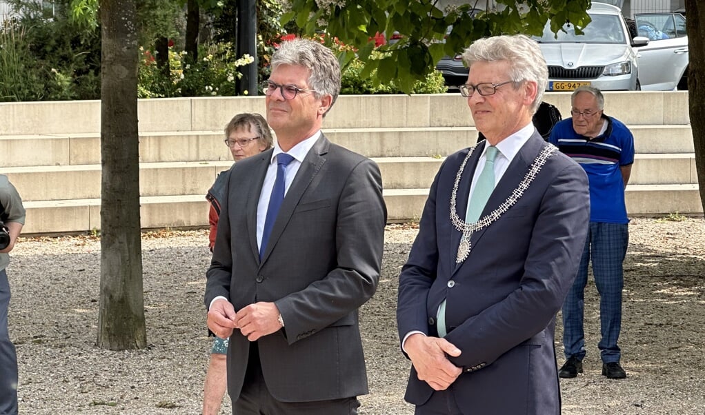 Commissaris van de Koning Hans Oosters en burgemeester Lucas Bolsius.