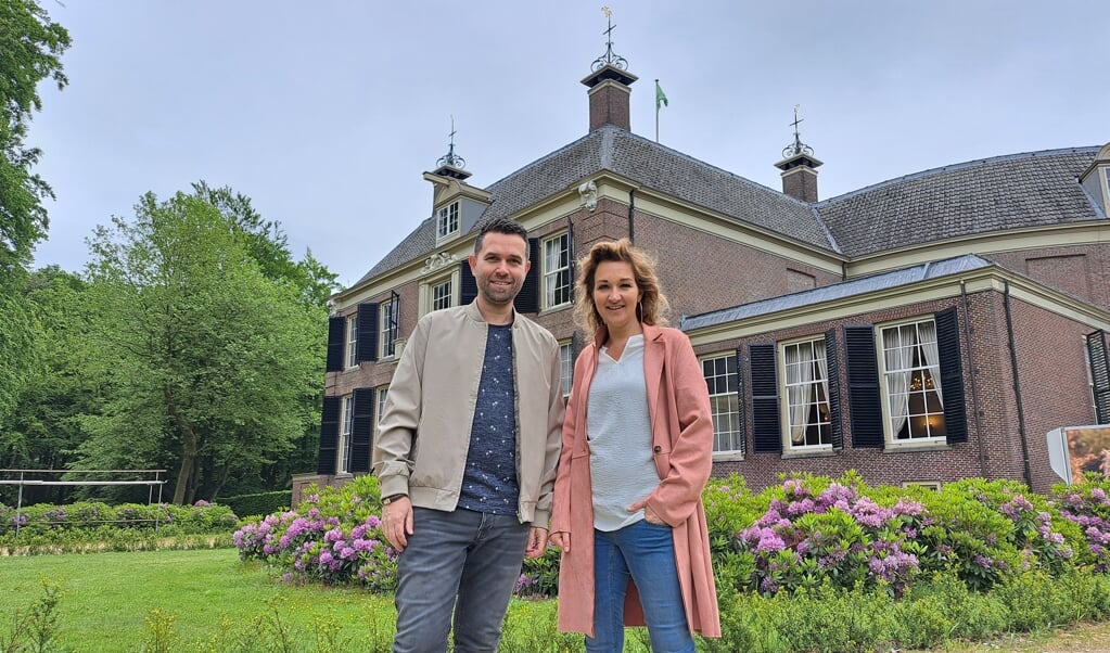 Voor Robin Lefeber en Brenda Leusink is Kasteel Groeneveld dé locatie voor hun Kampvuurconcerten. 