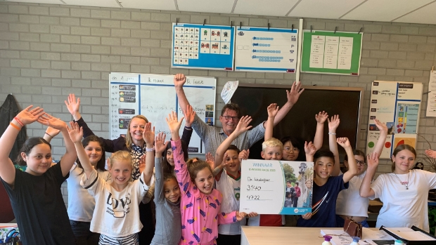De Westwijzer wint schoolreisje naar Nemo met inzamelen elektronisch afval