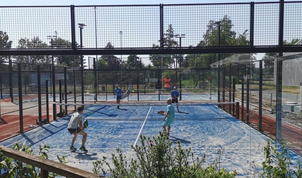 De padelbanen zijn open