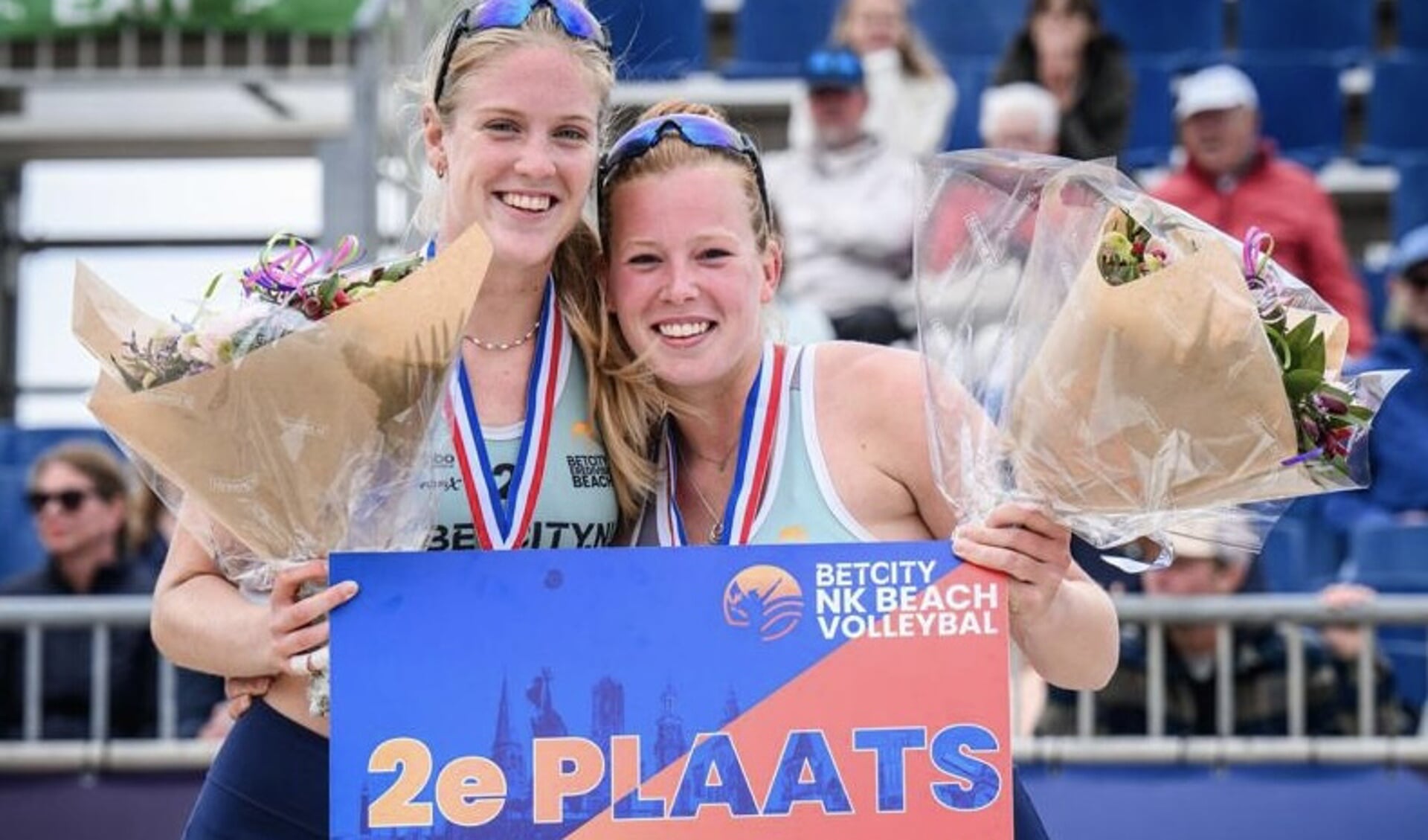 Lisa Luini links op de foto.
