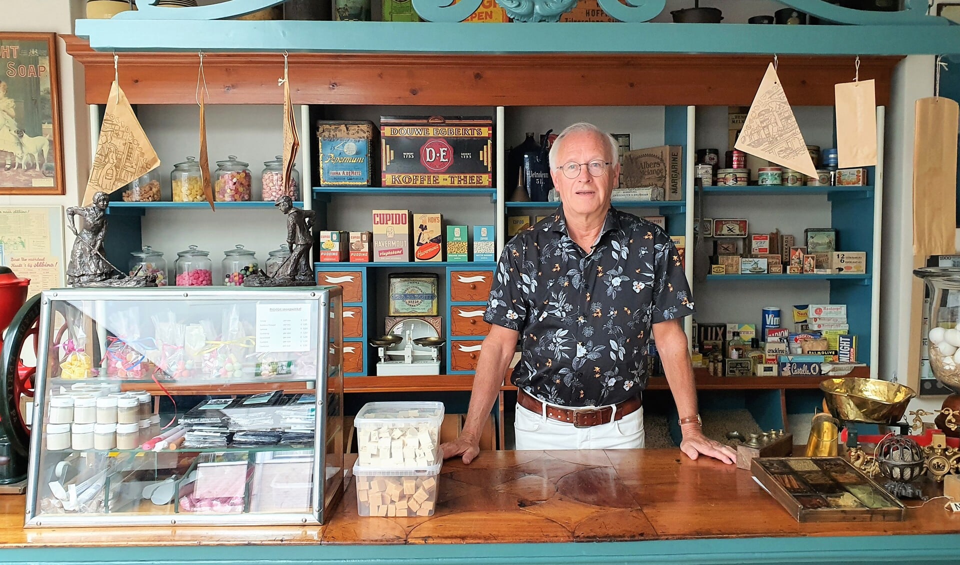 Johan van de Pol, directeur van het Bennekomse Kijk en Luistermuseum, is verheugd, dat de bezoekersaantallen weer op het niveau van voor corona zitten.
