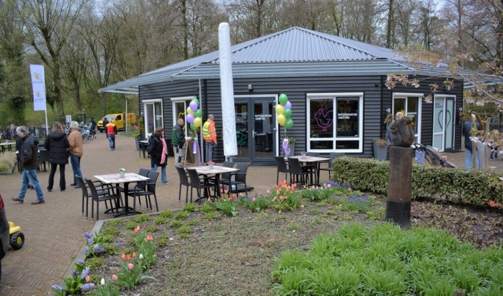 Theeschenkerij Buitenzorg in het Dragonderpark