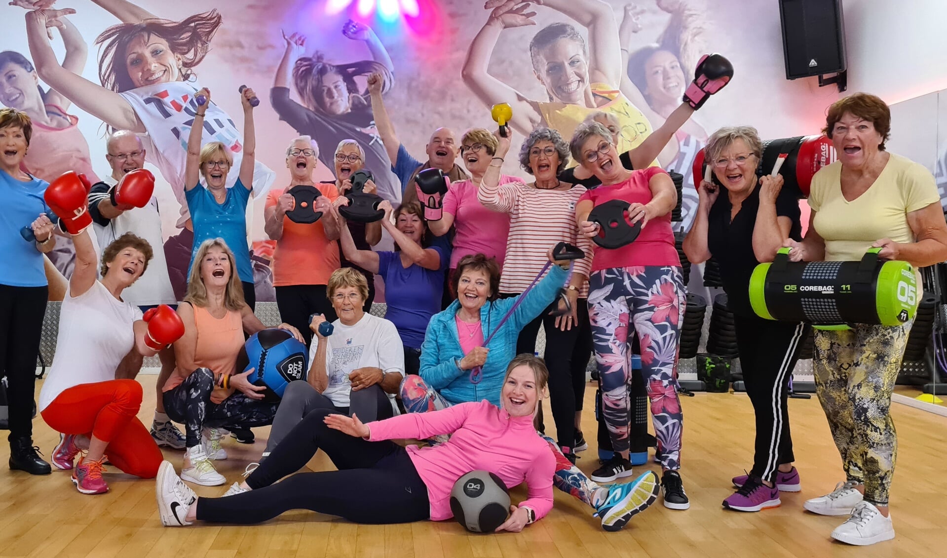 Sportgroep voor 65-plussers Fit en Fun straalt volop plezier uit met elkaar.