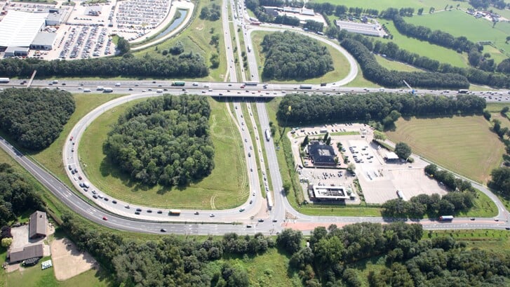 Mede dankzij de aanwezigheid van snelwegen A1 en A30, staat Barneveld in de top 100 van meest aantrekkelijke gemeenten om in te wonen.