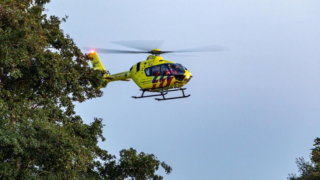 De traumahelikopter werd opgeroepen voor het ongeluk. Reanimatie mocht niet meer baten.