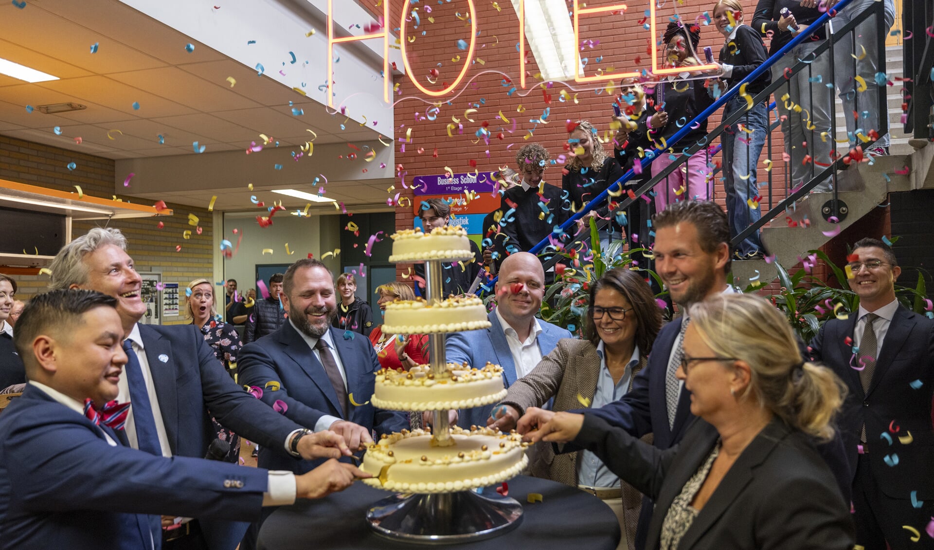 De start van opleiding Hotelmanagement Haarlemmermeer aan het Nova College aan de Paxlaan in Hoofddorp.