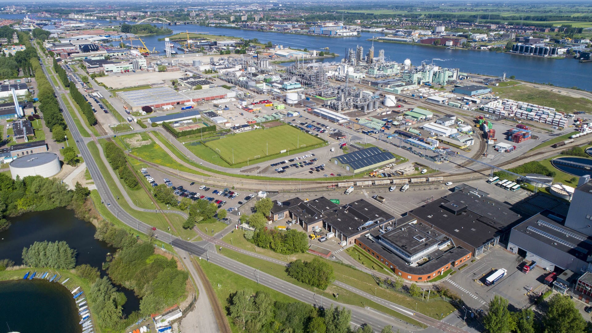 Het complex van Chemours