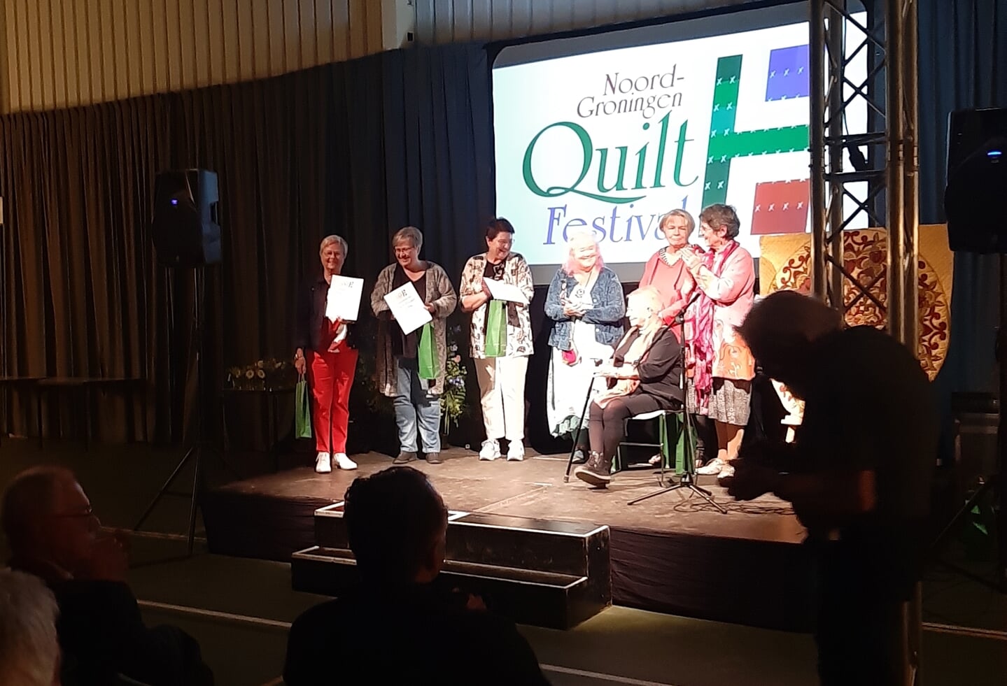 De bekendmaking van de winnaars van het Quiltfestival Noord Groningen.