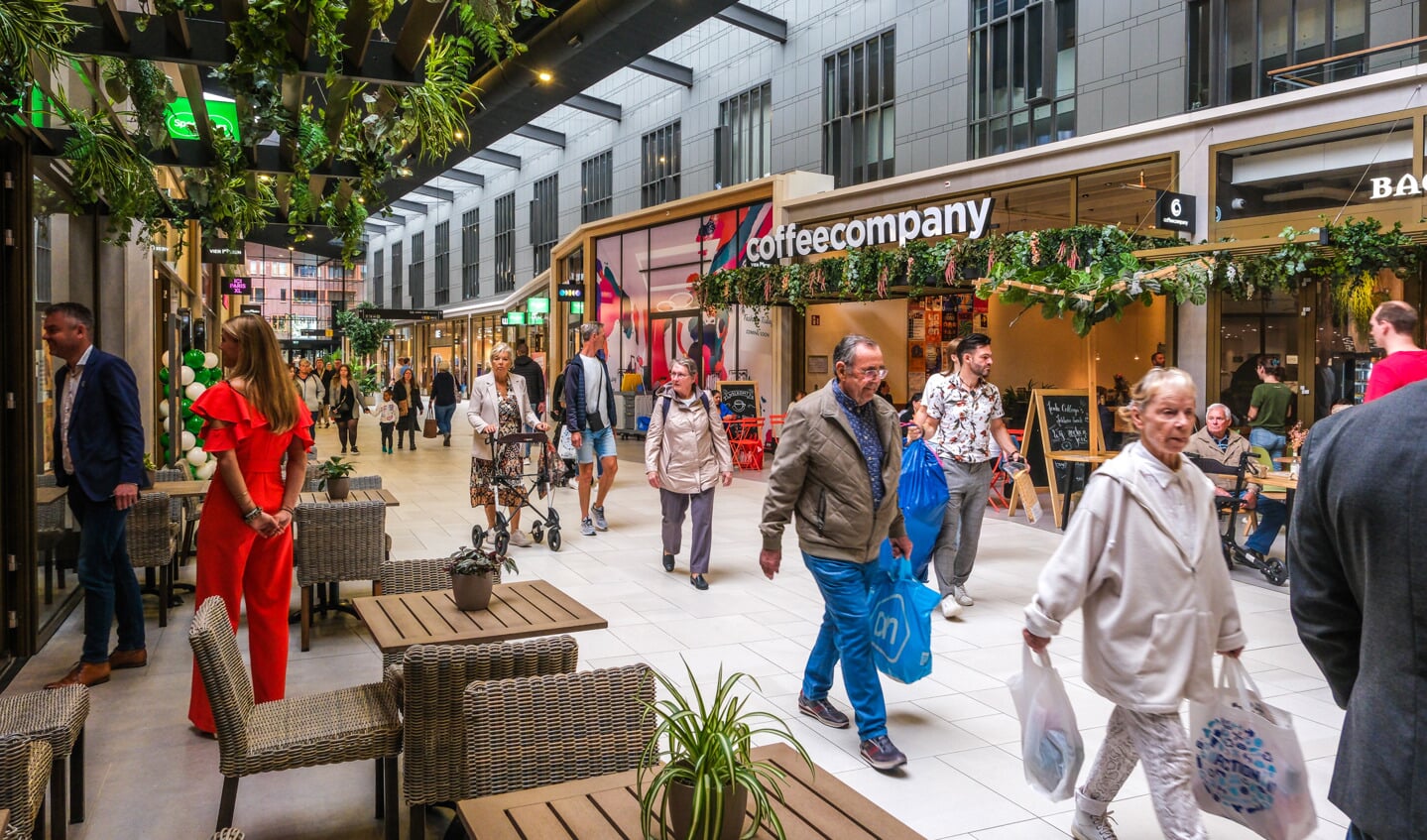 Grand Opening winkelcentrum 4 Meren