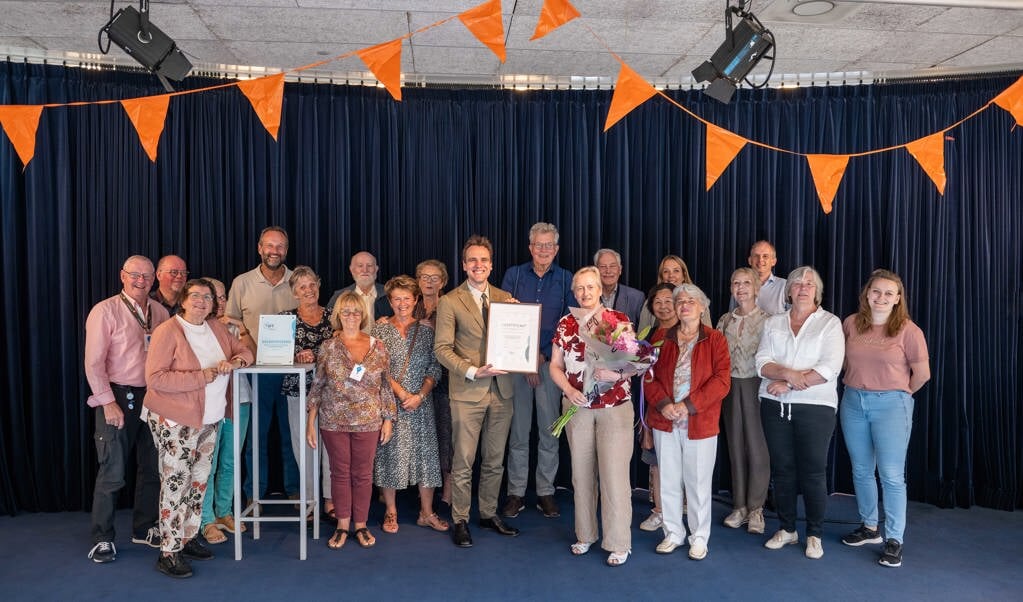 Uitreiking certificaat Taalhuis Amstelland