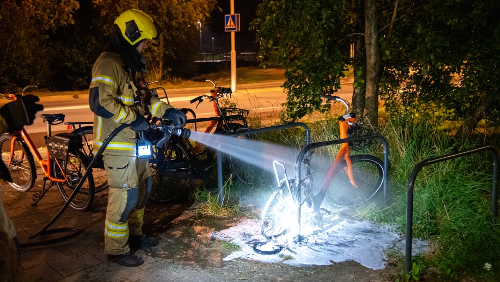 Deelfiets In Brand Bij Bushalte In Gorinchem Destadgorinchem Nl