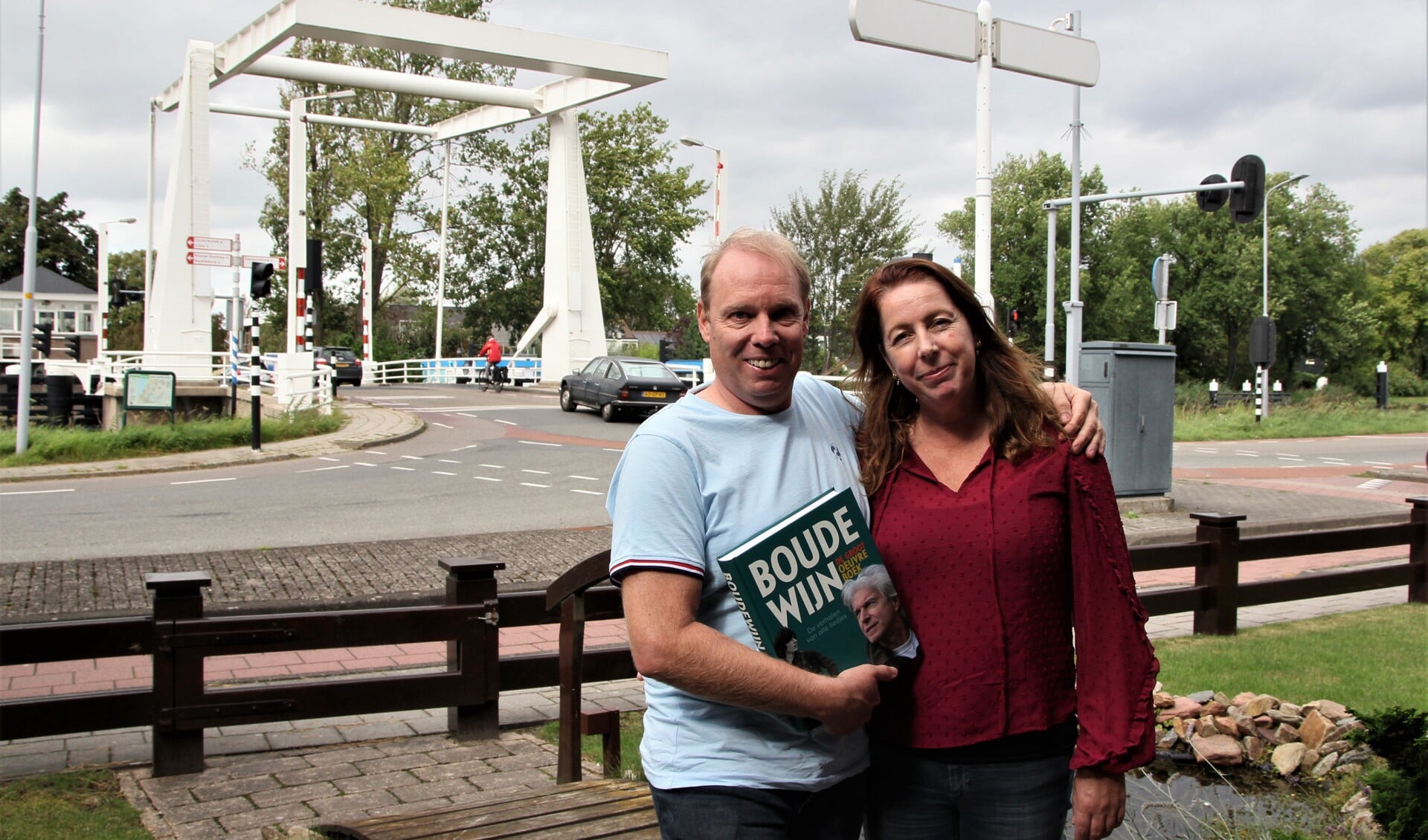 Zowel Peter als Nicole zijn trots op het Boudewijn de Groot Oeuvreboek.