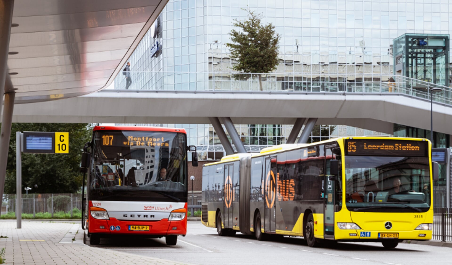 Busstation Centraal Station Utrecht.