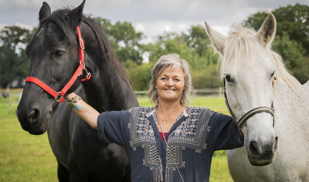 Caroline Denijs: ,,Er gebeurt altijd iets tussen een persoon en een paard, al is dat soms heel subtiel.''