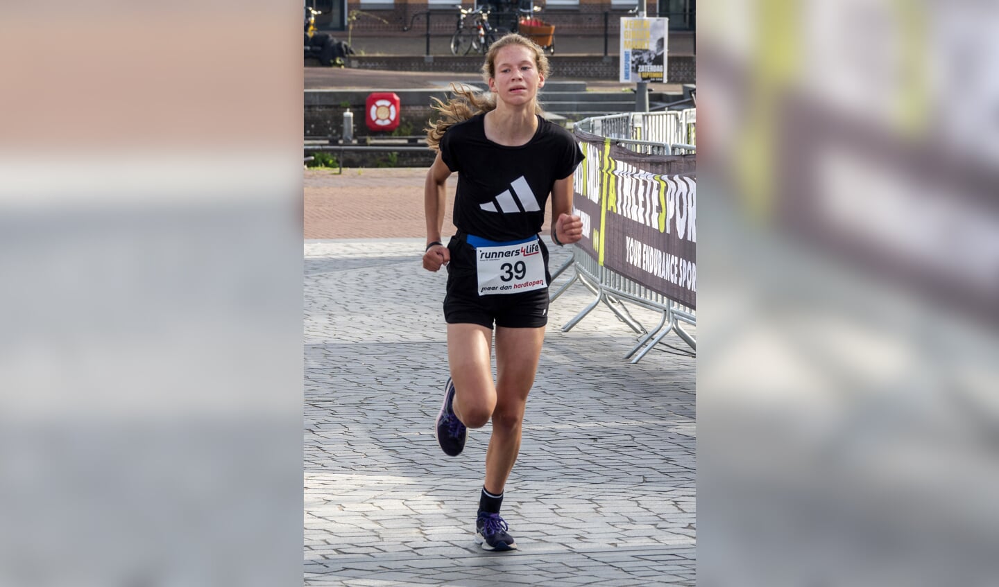 Keistad Triathlon
run-bike-run
Winnares meisjes: Nienke Meesters