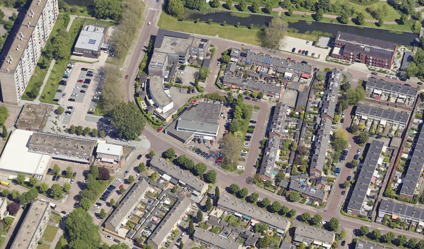 Luchtfoto van het gebied rondom de garage