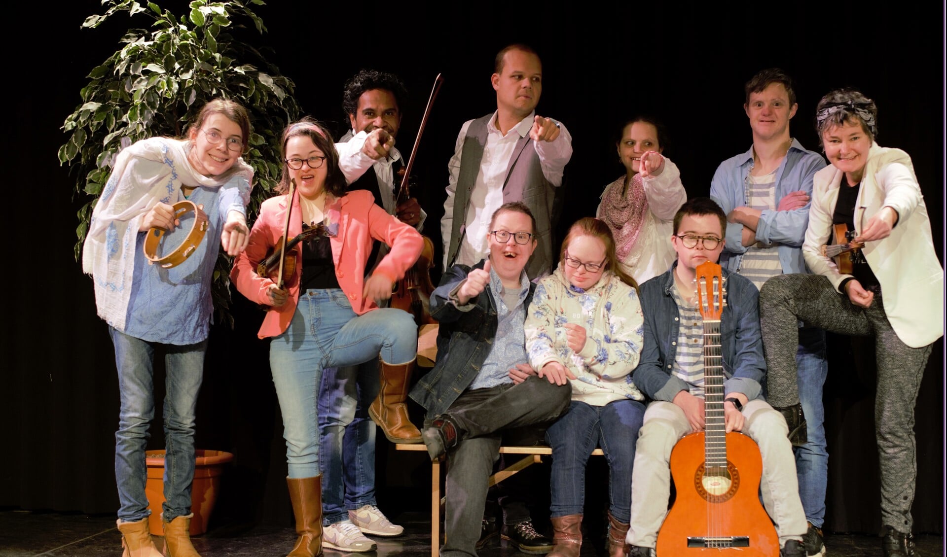 Tijdens dit festival verzorgt stichting MOMO theaterwerkplaats uit Ederveen de opening. MOMO is een van de oudste theaterwerkplaatsen uit Nederland en mag daarom zeker niet ontbreken. Tijdens het symposium zullen MOMOdansers uit Ede,Wageningen en Veenendaal onder leiding van Yuliya Globa u meenemen in de wereld van Inclusieve dans.