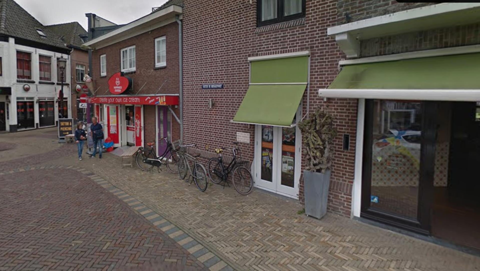 Bruggestraat in binnenstad Harderwijk mogelijk autoluw.