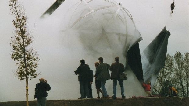 Ingezonden - 25 jaar 'de Bol' op Escherrotonde