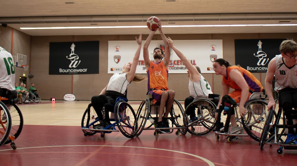 DeVeDo Ermelo laat kansen onbenut en verliest van rolstoelbasketballers van SC Antilope
