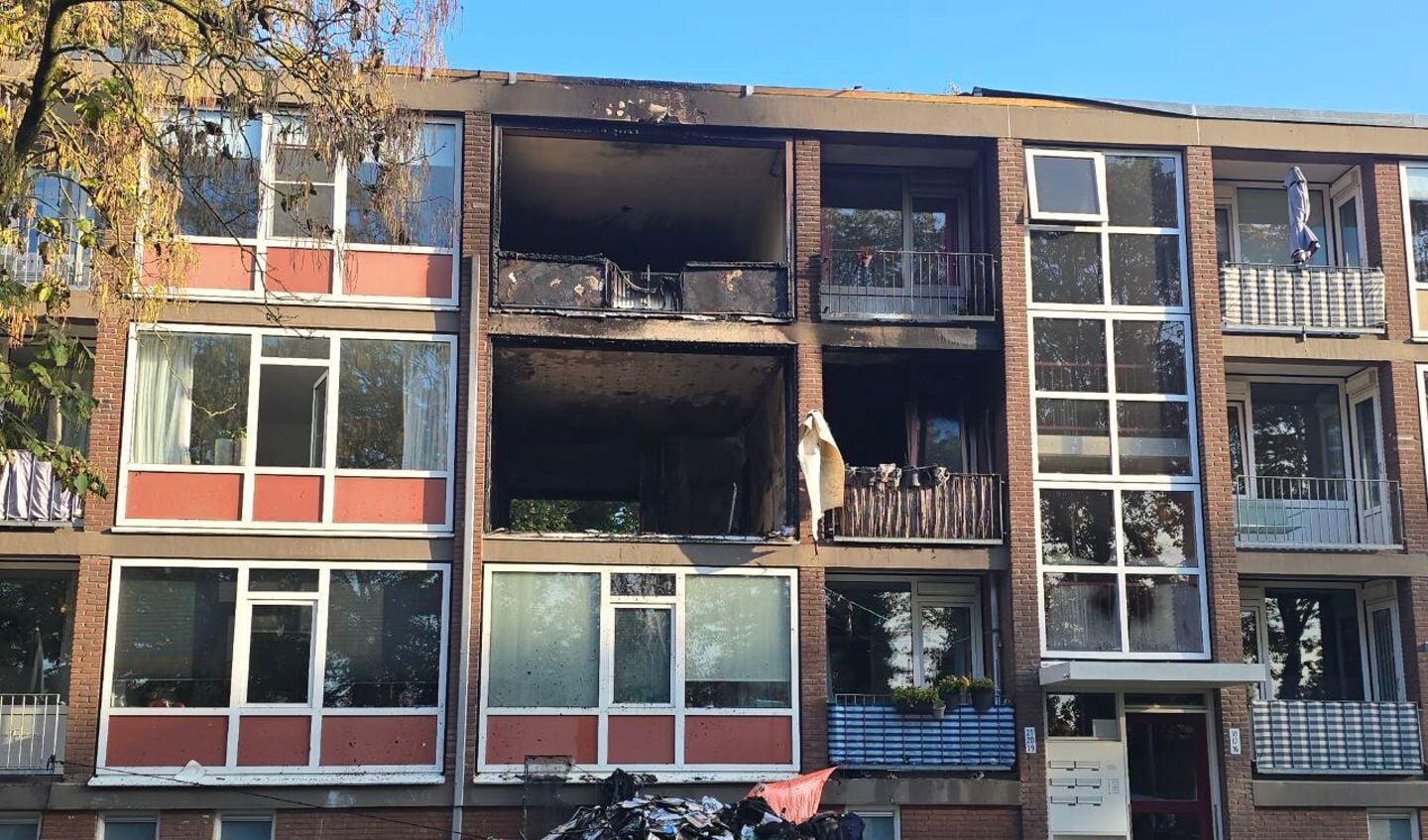 Meeste Huizen In Portiekflat Ede Vrijgegeven Na Brand En Explosie ...