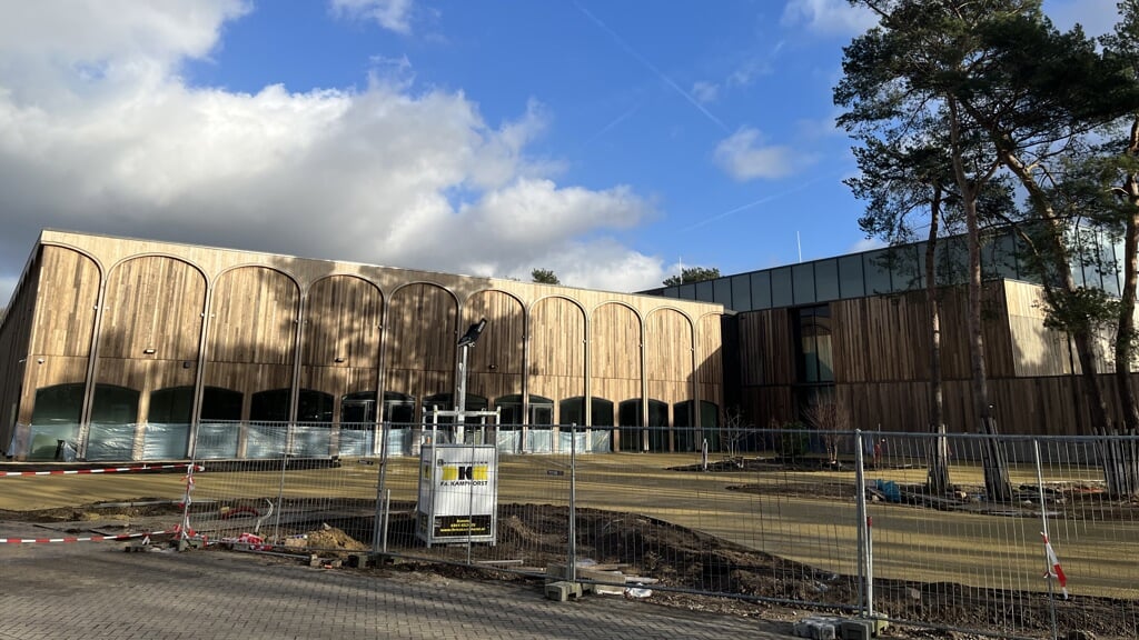 Is de bomenkap bij de aanleg van het parkeerterrein bij sportcomplex Zanderij uitgevoerd volgens de afspraken?