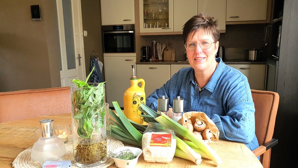 Ida Kennis geeft een kijkje in haar keuken, waar ze onlangs ook het prei-risotto met kastanjechampignons recept maakte. 