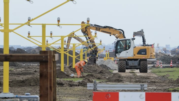 Een grondreinigingsinstallatie komt mogelijk vanaf najaar 2024 naast de Zwanenburgbaan te staan.