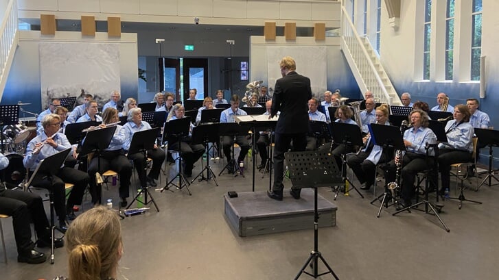 Dirigent Mark Beursgens is op 2 maart de regisseur.