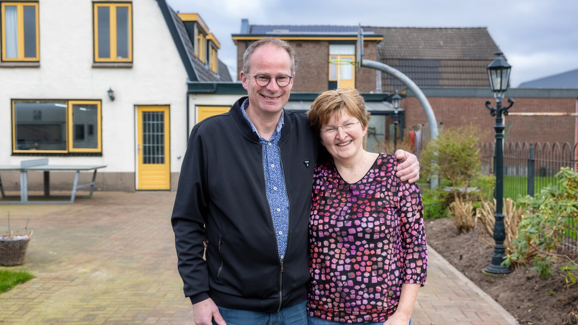 Gerda en Wijnand Merkens hadden 50.000 euro schade aan hun huis door de valwind.