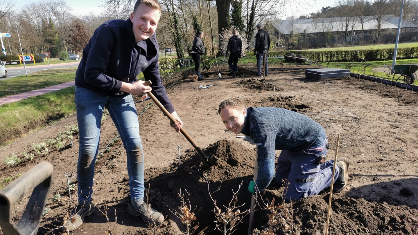 Floralia Legt Bloementuin Aan: ‘Voorthuizen Een Stukje Mooier Maken ...