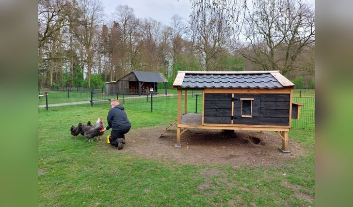 De nieuwe kippenren van de Klinkboerderij