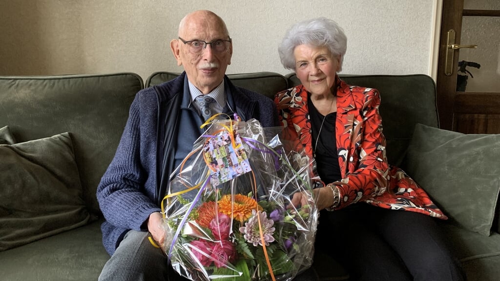Echtpaar van Gijtenbeek-Modderkolk is 65 jaar getrouwd.