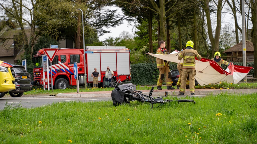 Tragic Accident in Putten: Cyclist Killed in Collision with Car on Oude Rijksweg – April 6, 2024