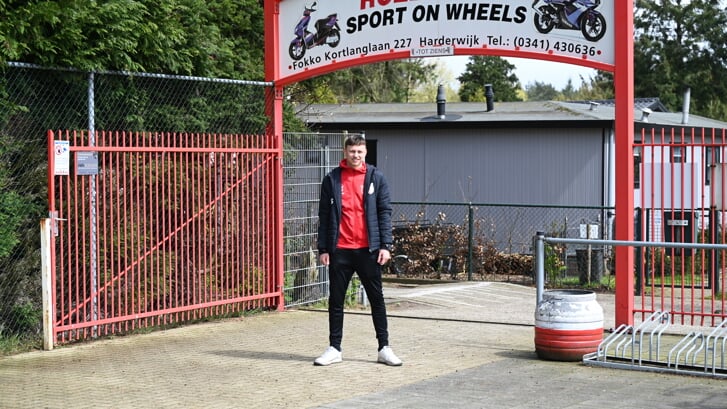 Justin Bos verlaat na dit seizoen Sportpark De Eendracht, om te gaan spelen voor Valleivogels, maar Rood-Wit'58 zal zijn club blijven.